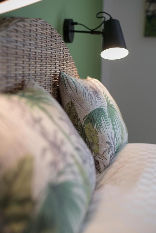 カルカソンヌ Sur Le Quai Bed & Breakfast エクステリア 写真
